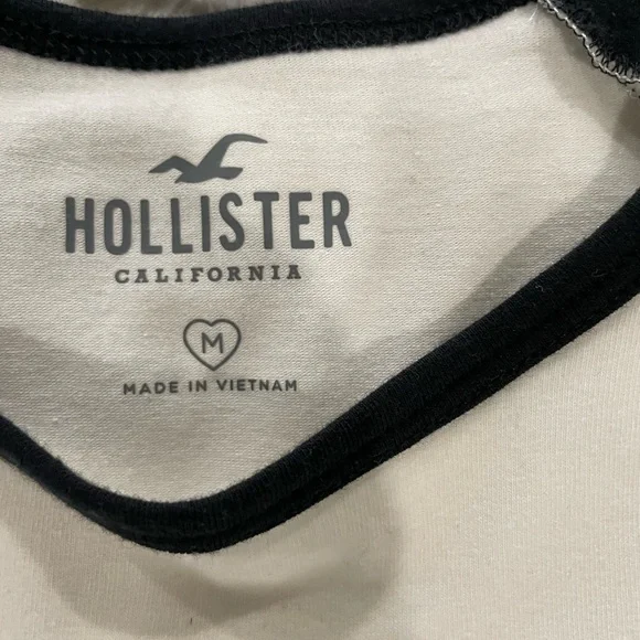 Hollister Black and White Raglan Top - Picture 5 of 10
